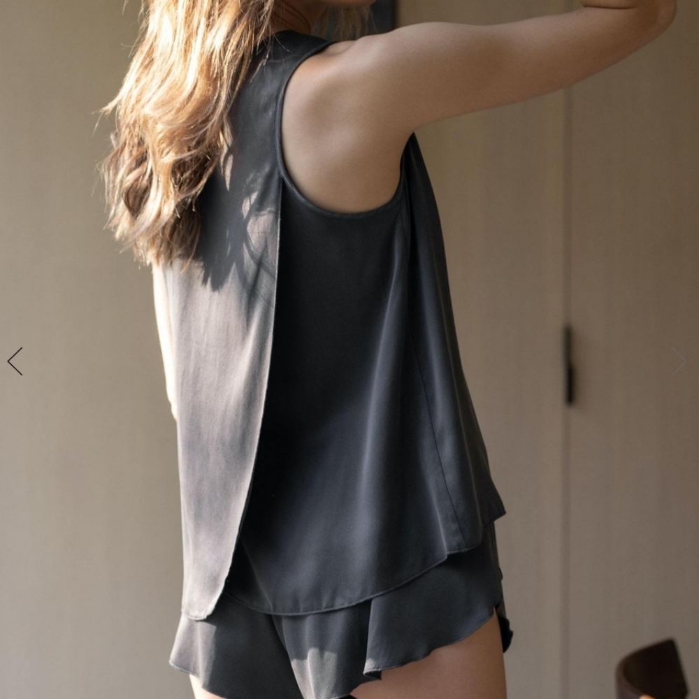 Lunya S Eclipse gray silk tank top